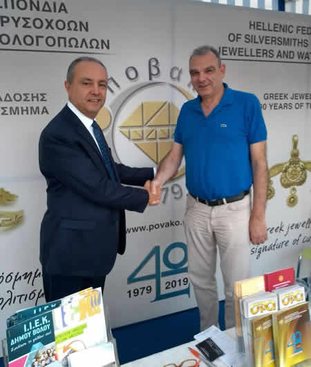 Καράογλου με τον πρόεδρο της ΠΟΒΑΚΩ