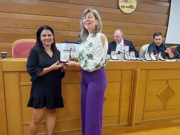 ΟΥΖΟΥΝΣΤΕΦΑΝΗ ΑΝΤΙΠΡΟΕΔΡΟΣ ΑΡΓΥΡΟΥ ΡΟΔΟΣ
